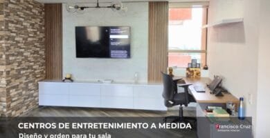 Centro de entretenimiento a medida diseñado por Francisco Cruz para sala residencial moderna en Bogotá