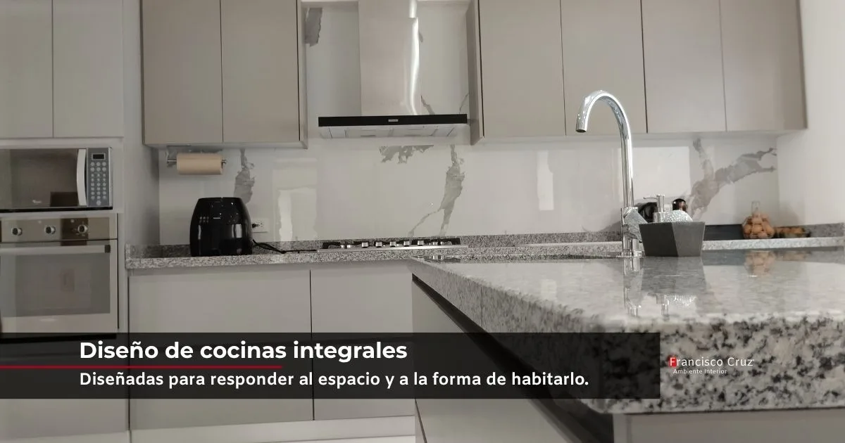 Cocina integral moderna diseñada por Francisco Cruz Interiores para proyecto residencial en Bogotá.